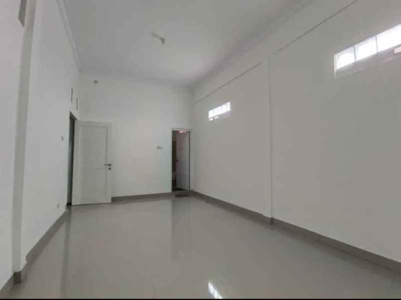 dijual rumah sambego