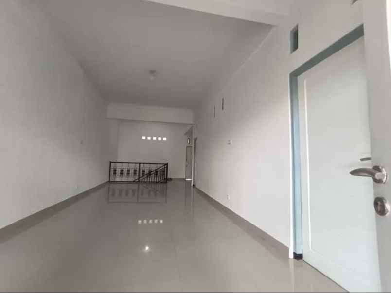 dijual rumah sambego