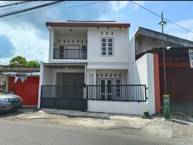 dijual rumah sambego