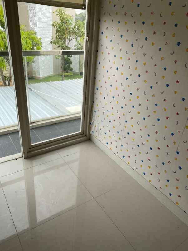 dijual rumah sambiroto