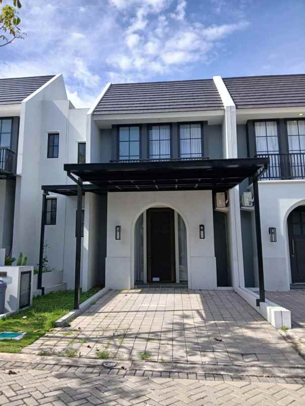 dijual rumah sambiroto