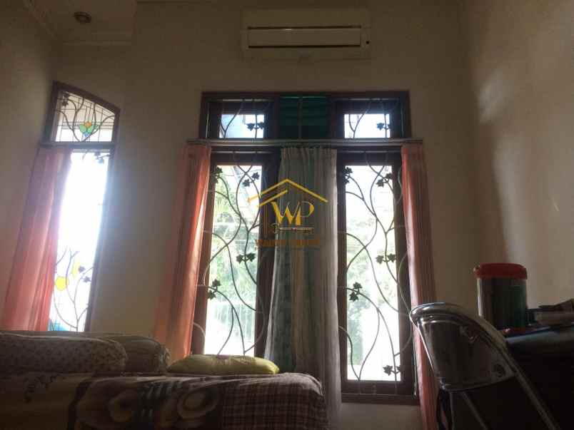 dijual rumah second dekat ykpn di seturan