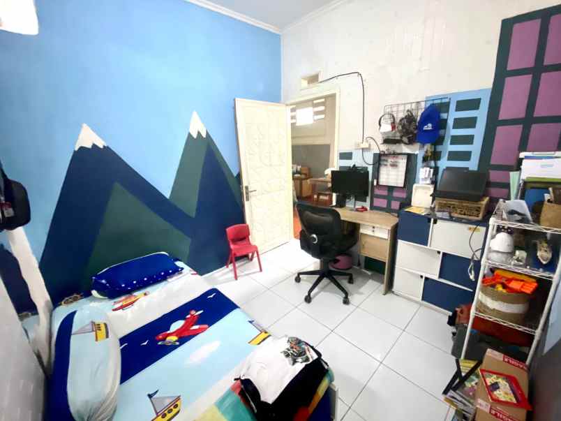 dijual rumah secondary strategis di kramat jati jaktim