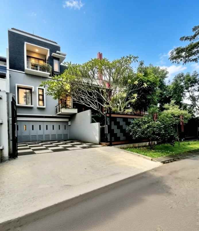 dijual rumah sejuk cantik view danau cibubur bogor