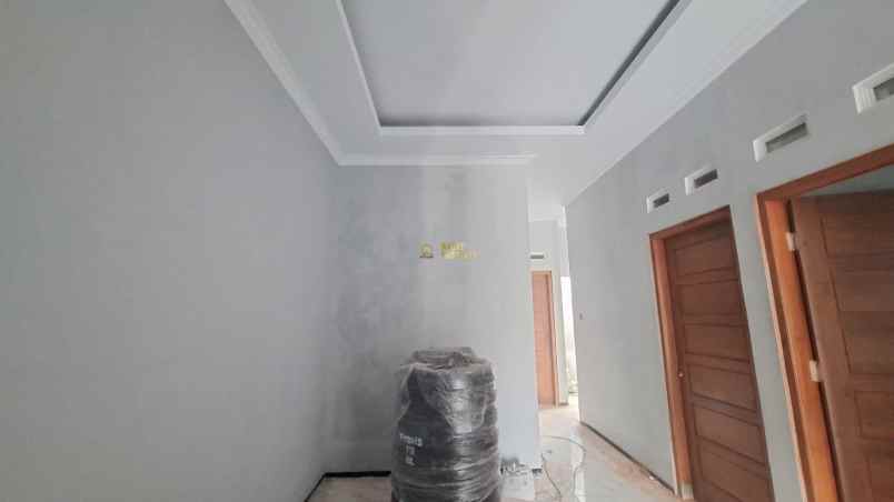 dijual rumah selomartani