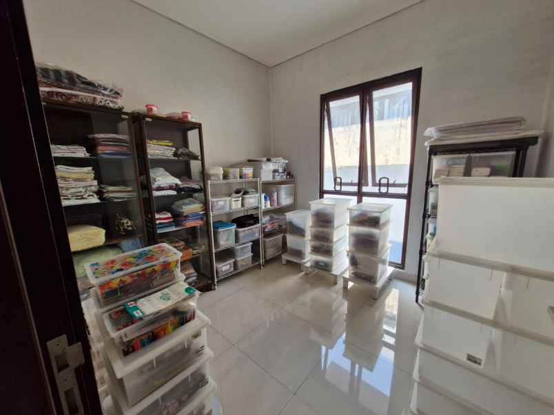 dijual rumah semifurnish prestigia the eminent bsd