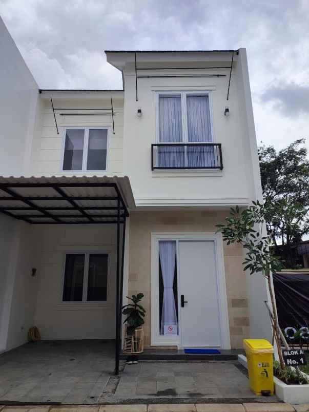 dijual rumah serua ciputat