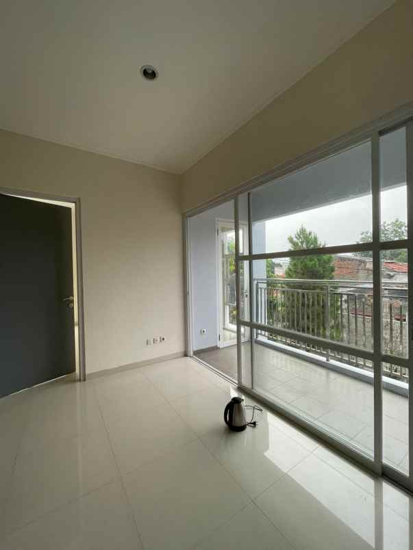 dijual rumah seruni hill