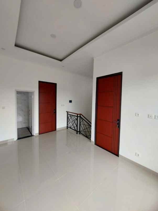 dijual rumah siap huni di griya alam sentul city