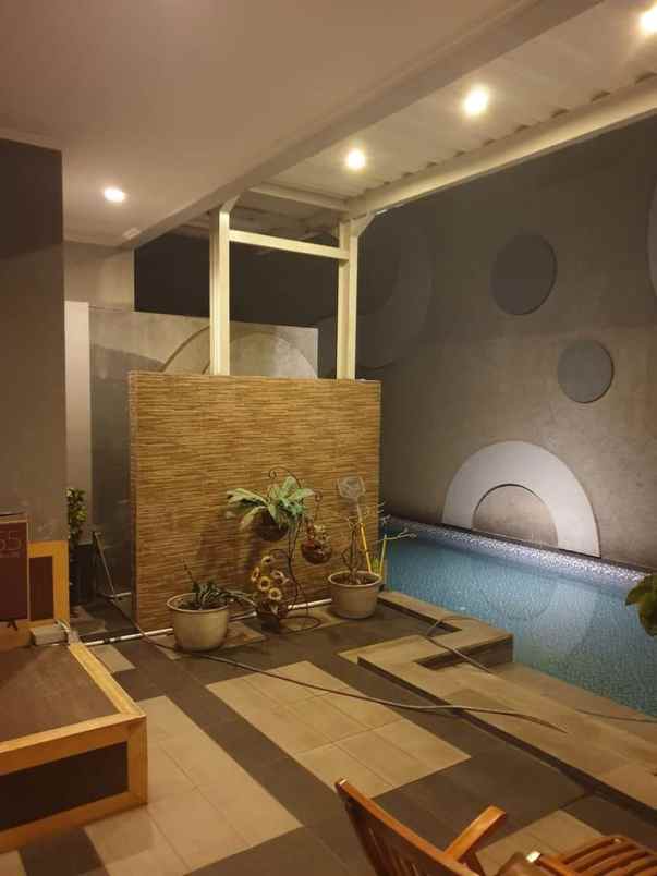 dijual rumah singgasana