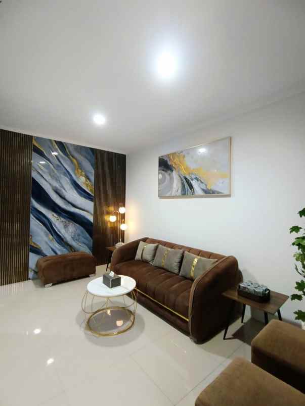 dijual rumah soekarno hatta kodya