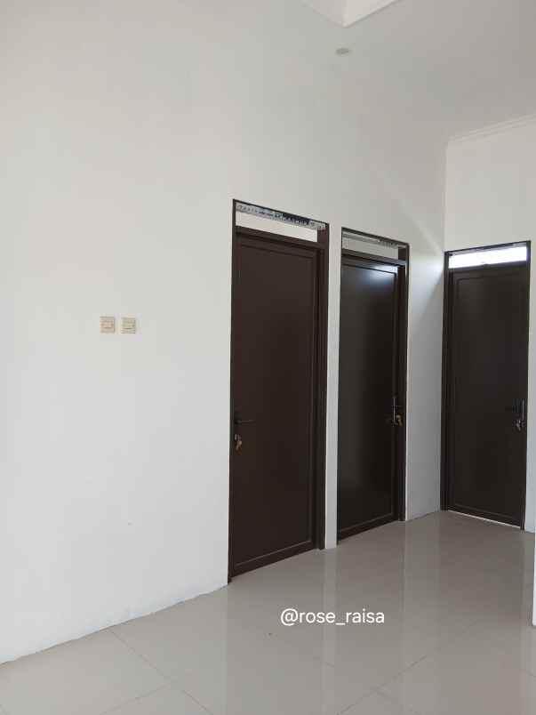 dijual rumah sriamur tambun utara