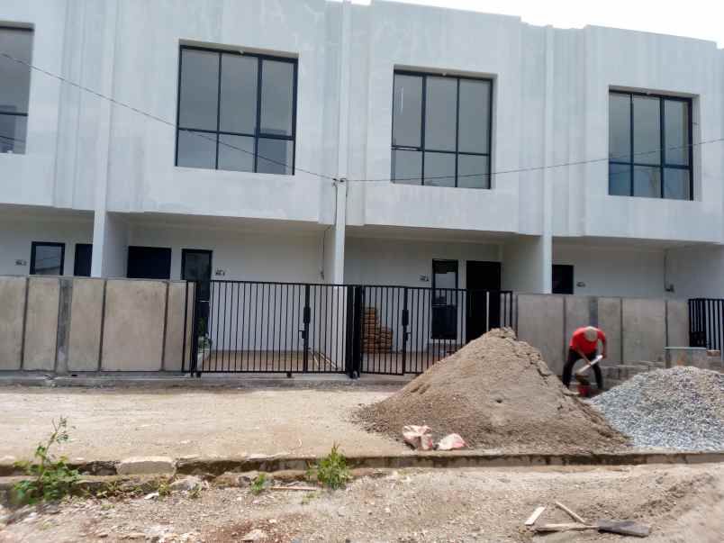 dijual rumah sudimara pinang