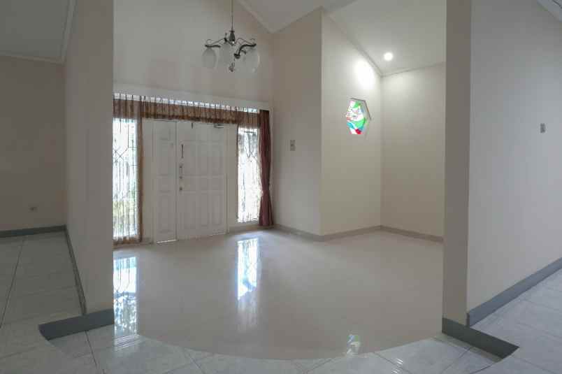 dijual rumah sukanagara antapani kota