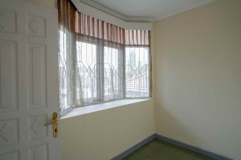 dijual rumah sukanagara antapani kota