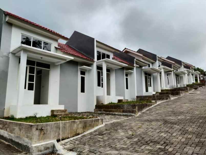 dijual rumah sukodadi residence