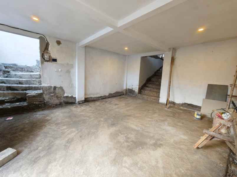 dijual rumah sukun