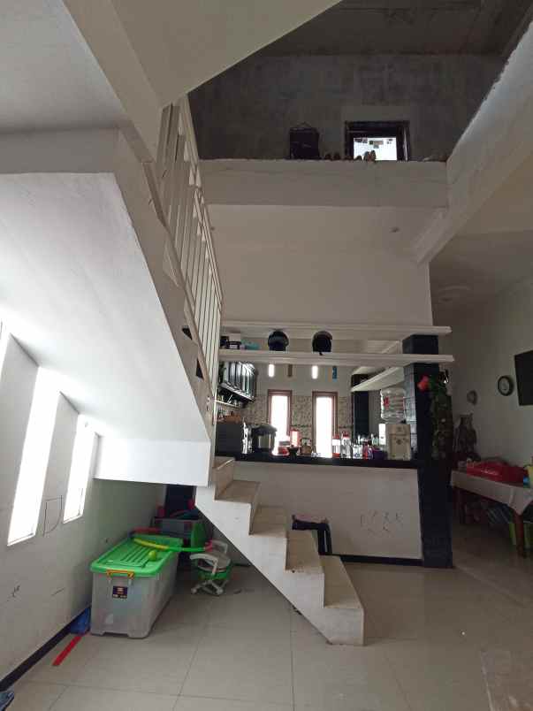 dijual rumah sumbergondo