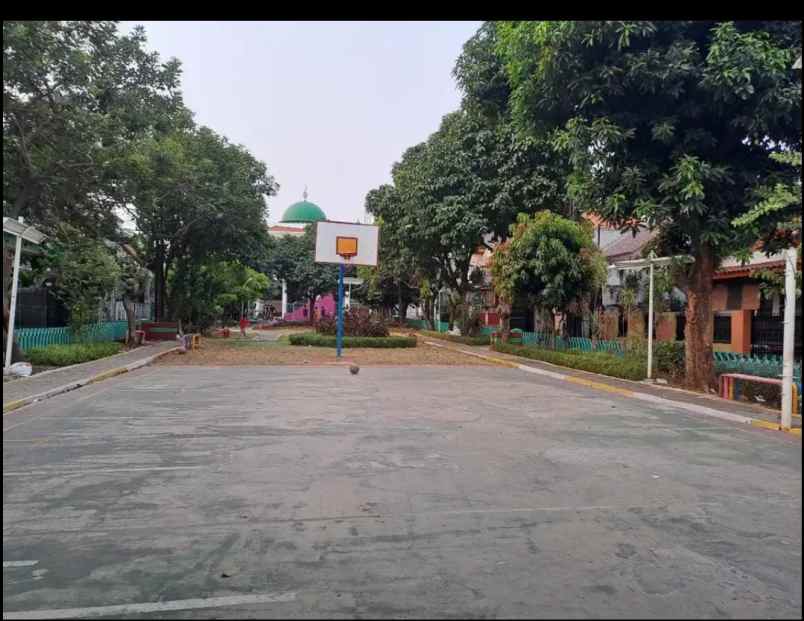 dijual rumah taman malaka selatan