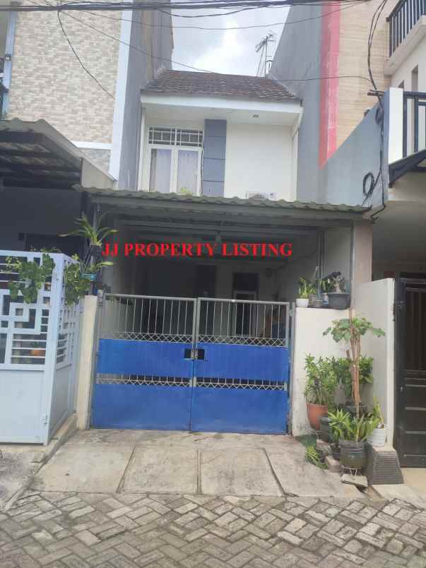dijual rumah taman palem lestari cengkareng