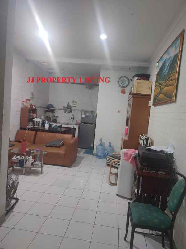 dijual rumah taman palem lestari cengkareng