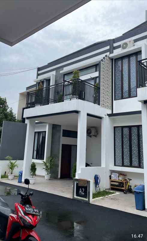 dijual rumah tanah baru beji depok