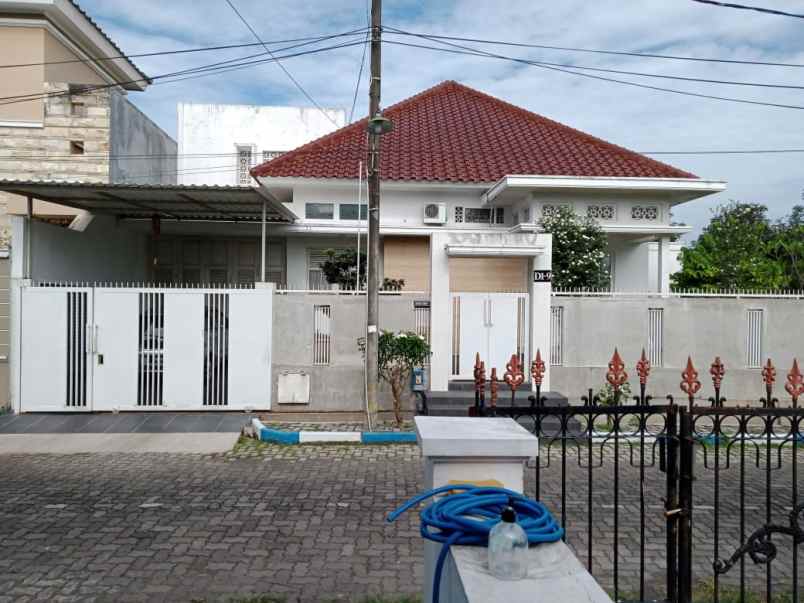 dijual rumah tanah luas pbi araya malang