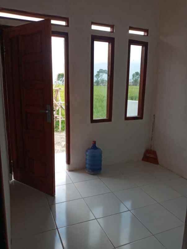 dijual rumah tanjungsari