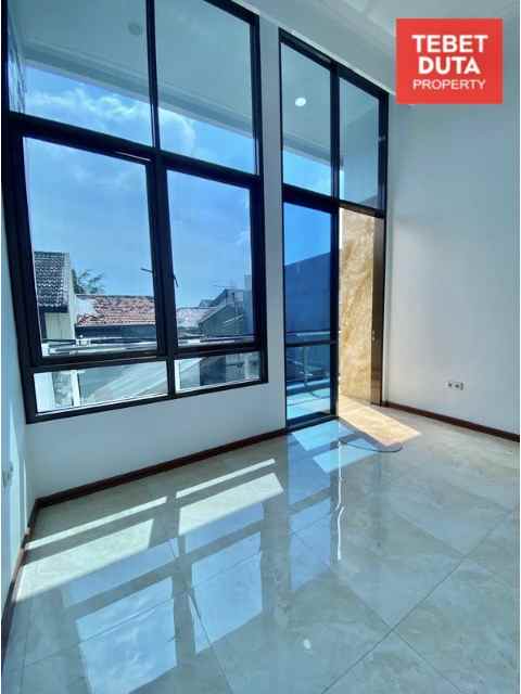 dijual rumah tebet timur