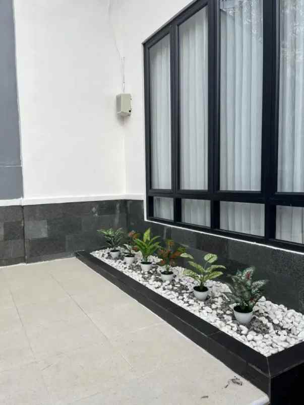 dijual rumah vila pamulang