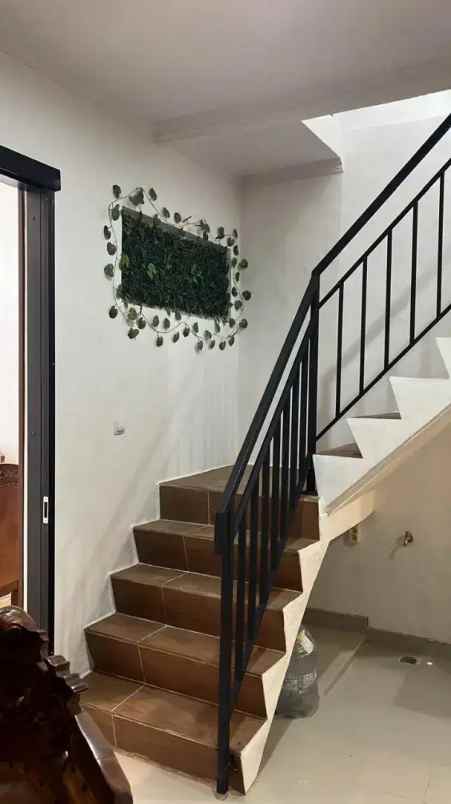 dijual rumah vila pamulang