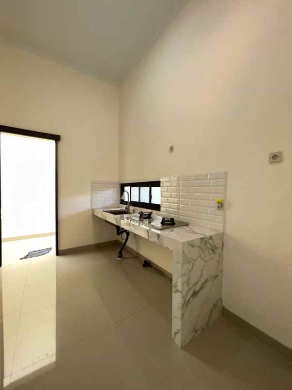 dijual rumah wedomartani ngemplak