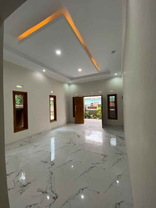 dijual rumah wedomartani ngemplak