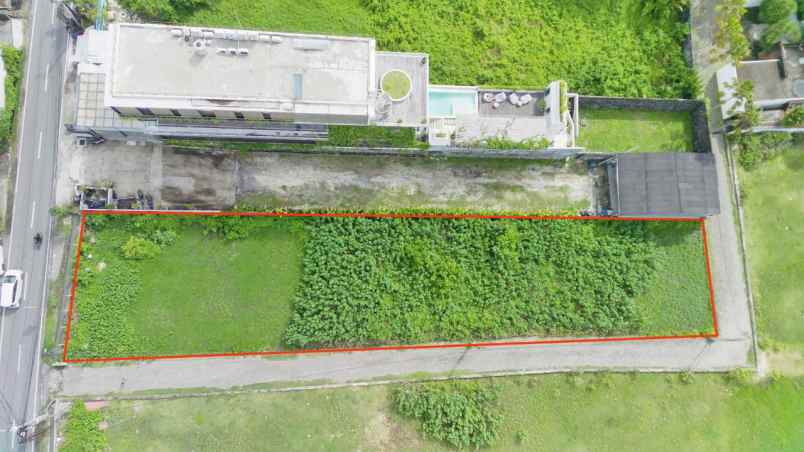 dijual tanah jalan batu mejan