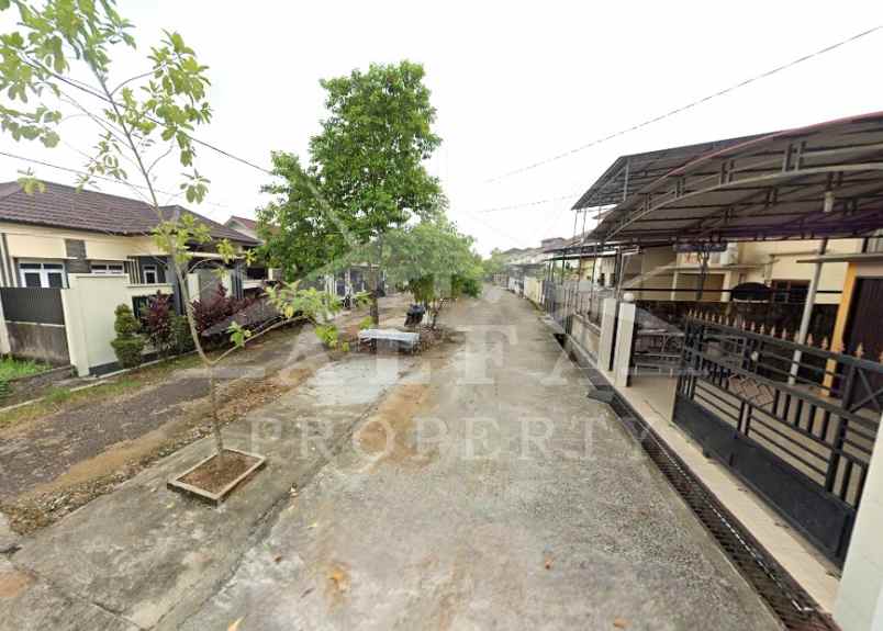 dijual tanah jalan martadinata