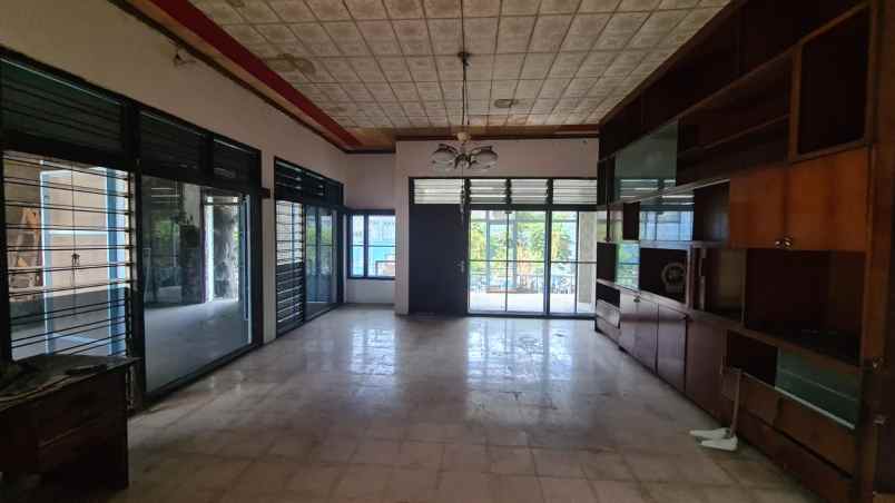 dijual tanah jalan patimura dawung