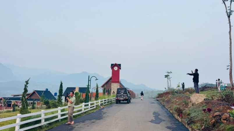 dijual tanah jalan raya puncak dua