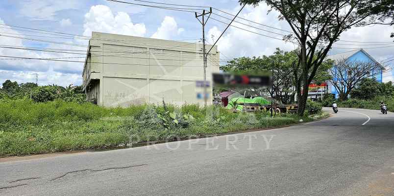 dijual tanah jalan yam sabran