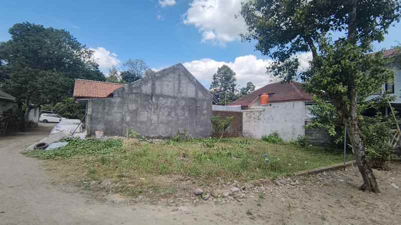 dijual tanah palagan km 11