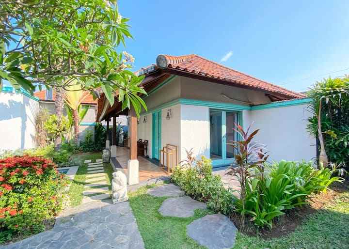 dijual villa berawa canggu bali
