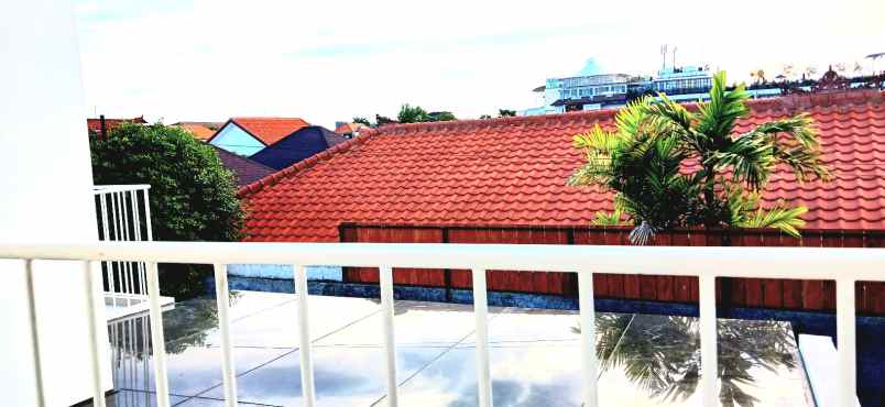 dijual villa jalan cendrawasih seminyak