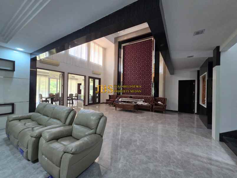 dijual villa komplek villa panbil jalan
