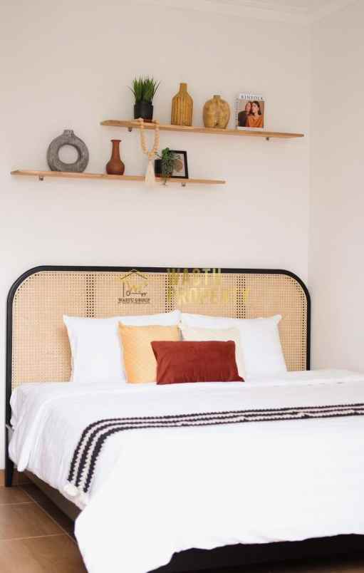 dijual villa sinduharjo ngaglik sleman