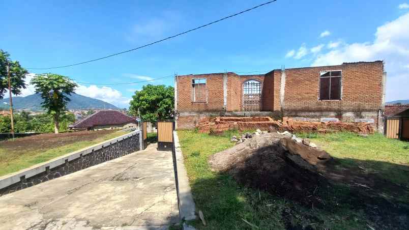 dijual villa tanjungsari