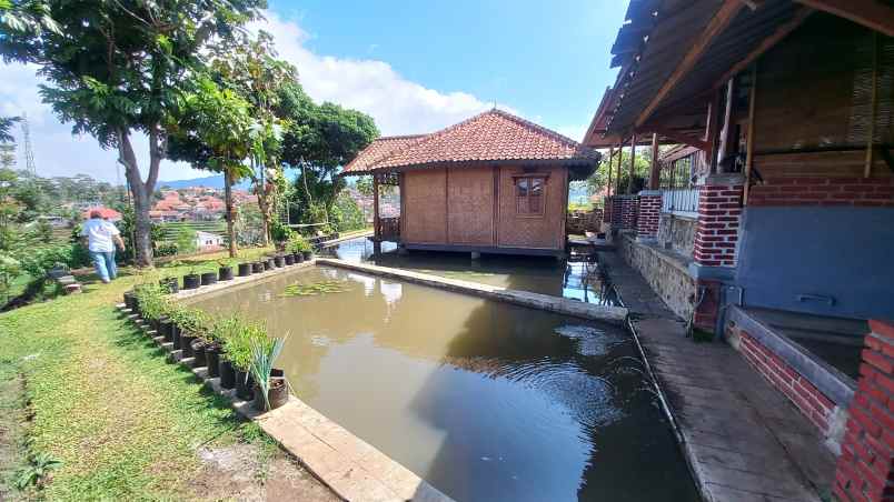 dijual villa tanjungsari