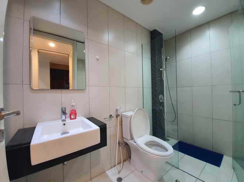 disewakan apartemen ciputra world tower vue