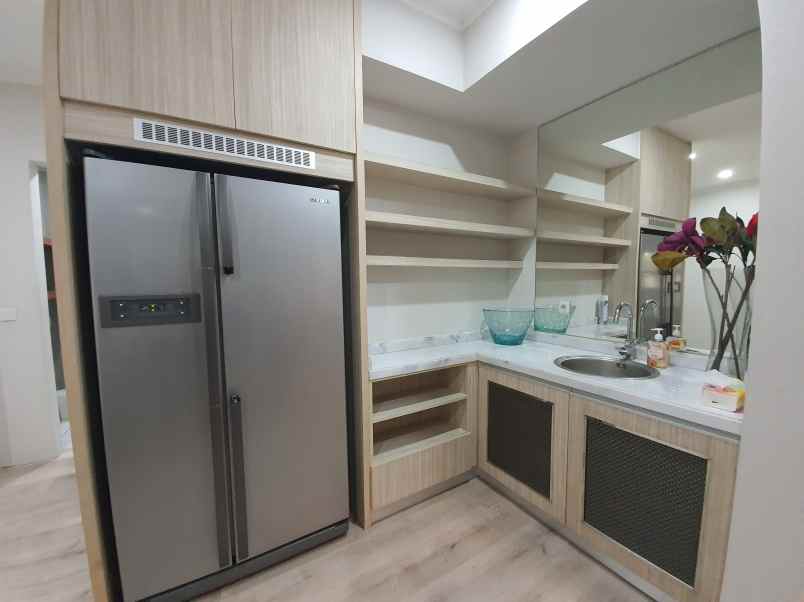 disewakan apartemen ciputra world tower vue