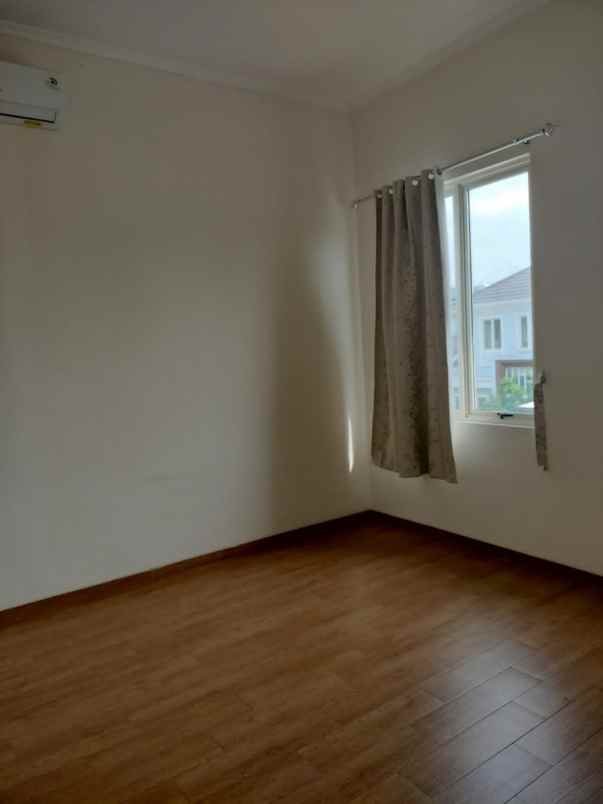 disewakan cluster chiara suvarna sutera tangerang