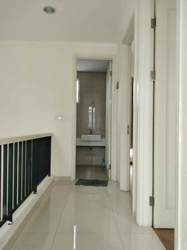 disewakan cluster chiara suvarna sutera tangerang