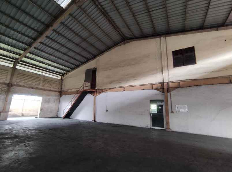 disewakan gudang 4000 m2 dicikupa tangerang